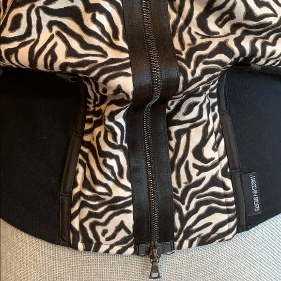 Marc Cain Sport Animal Print Crop Jacket 🌟 - Picture 14 of 16